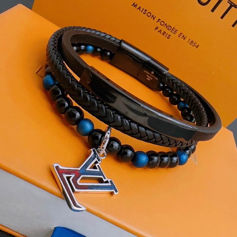 LV Bracelet 03lyr240